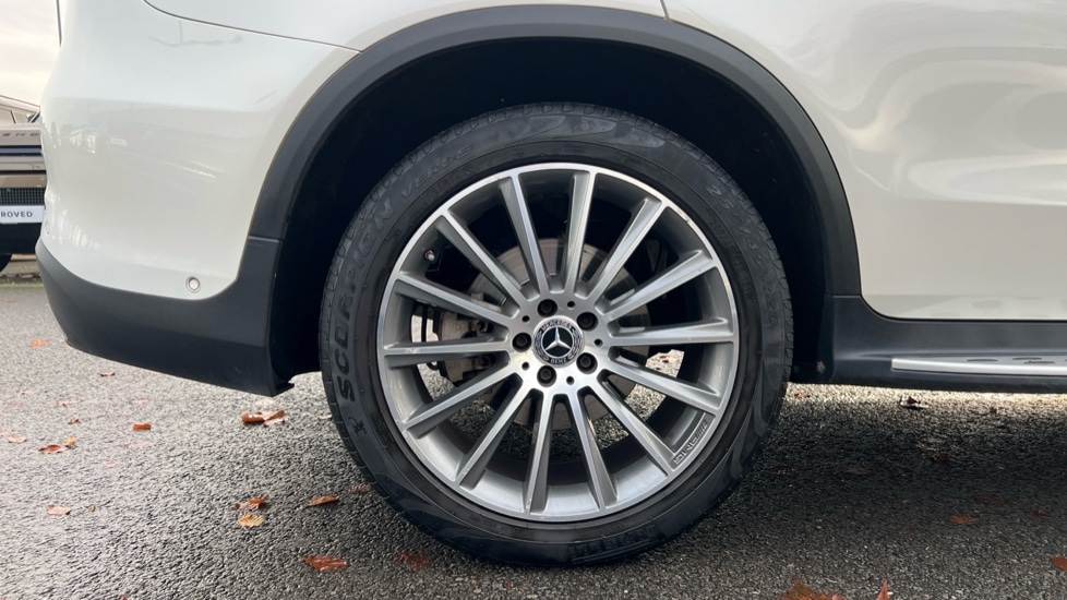 Used Mercedes-Benz GLC 2018 for sale - 76872854: Photo 19