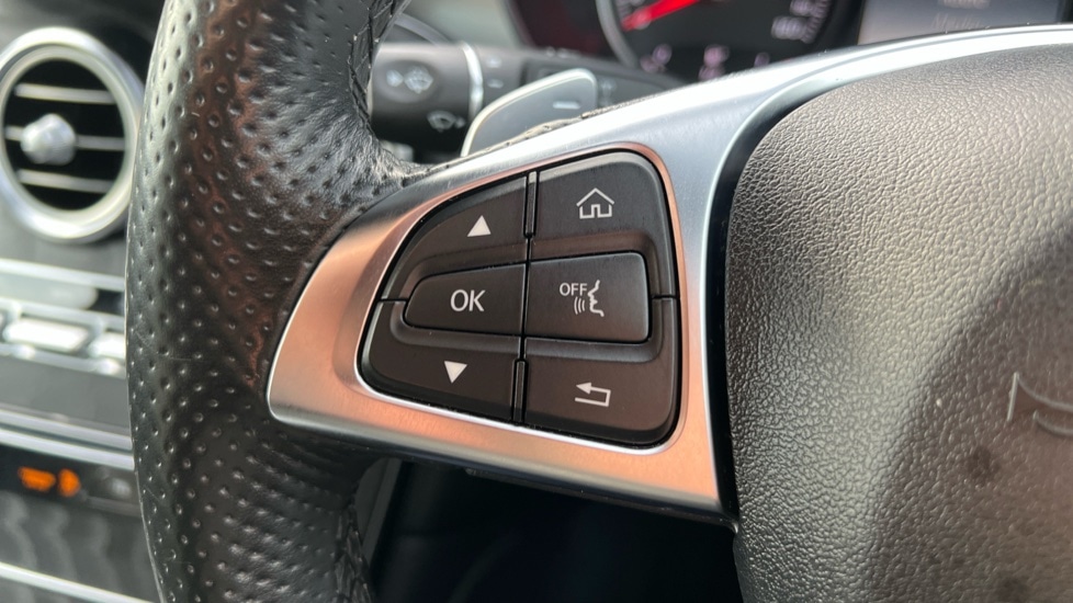 Used Mercedes-Benz GLC 2018 for sale - 76872854: Photo 23