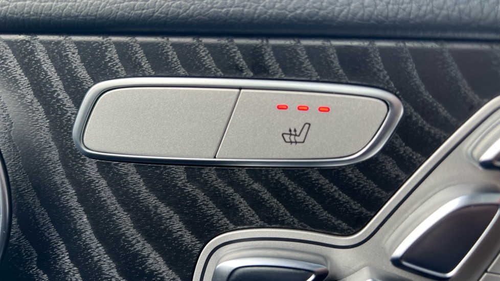 Used Mercedes-Benz GLC 2018 for sale - 76872854: Photo 34