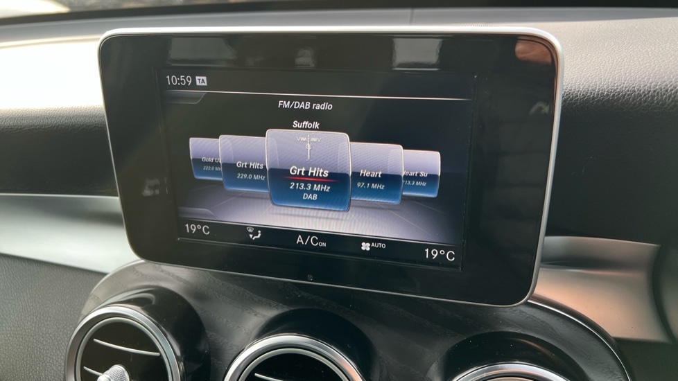 Used Mercedes-Benz GLC 2018 for sale - 76872854: Photo 35