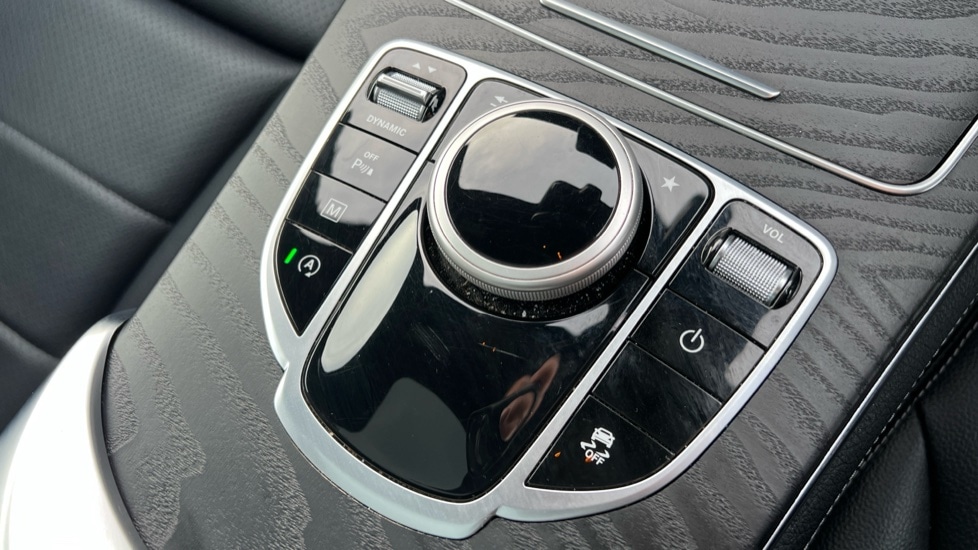 Used Mercedes-Benz GLC 2018 for sale - 76872854: Photo 48