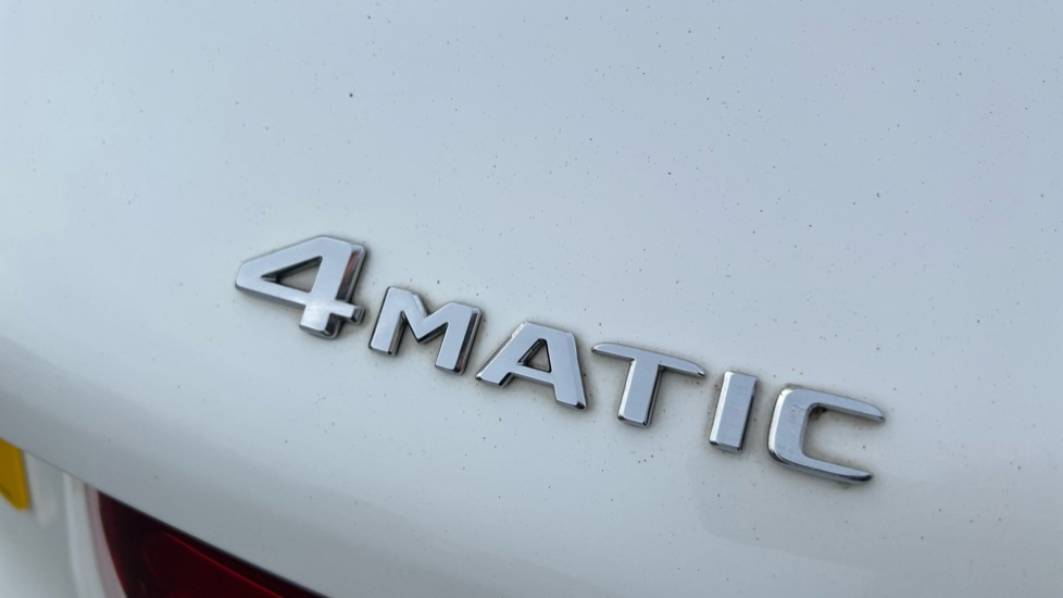 Used Mercedes-Benz GLC 2018 for sale - 76872854: Photo 63