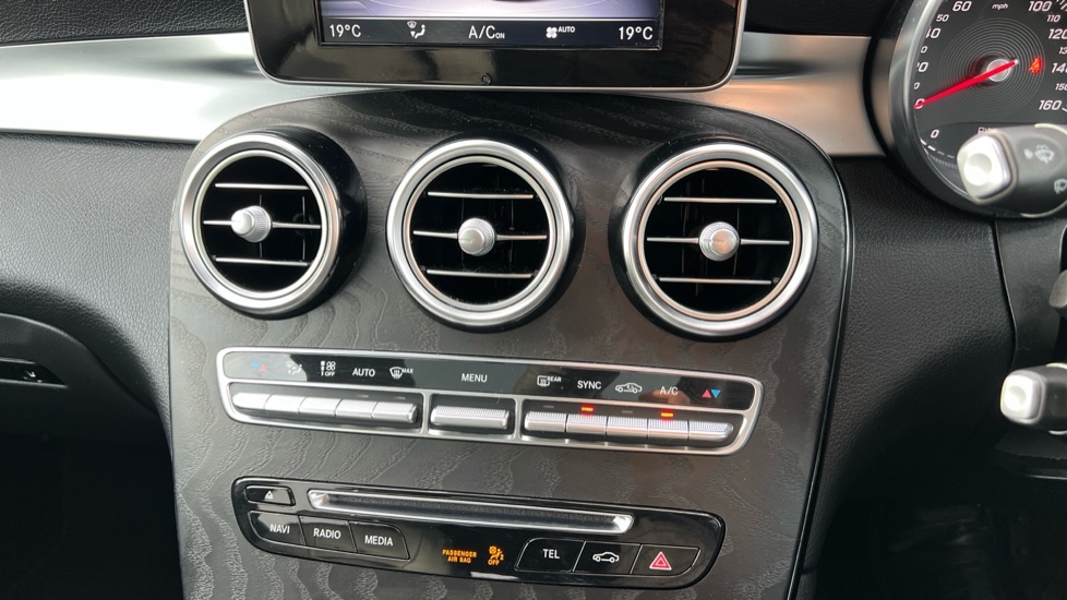 Used Mercedes-Benz GLC 2018 for sale - 76872854: Photo 67