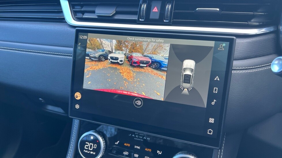 Used Jaguar F-Pace 2023 for sale - 76870306: Photo 12