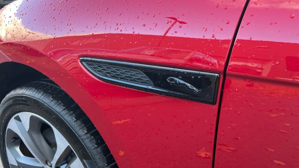 Used Jaguar F-Pace 2023 for sale - 76870306: Photo 21