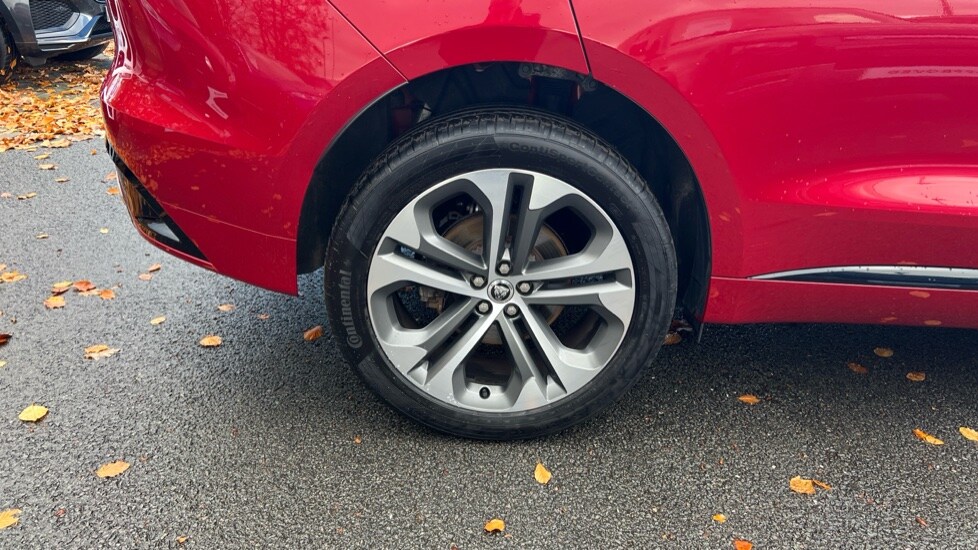 Used Jaguar F-Pace 2023 for sale - 76870306: Photo 28