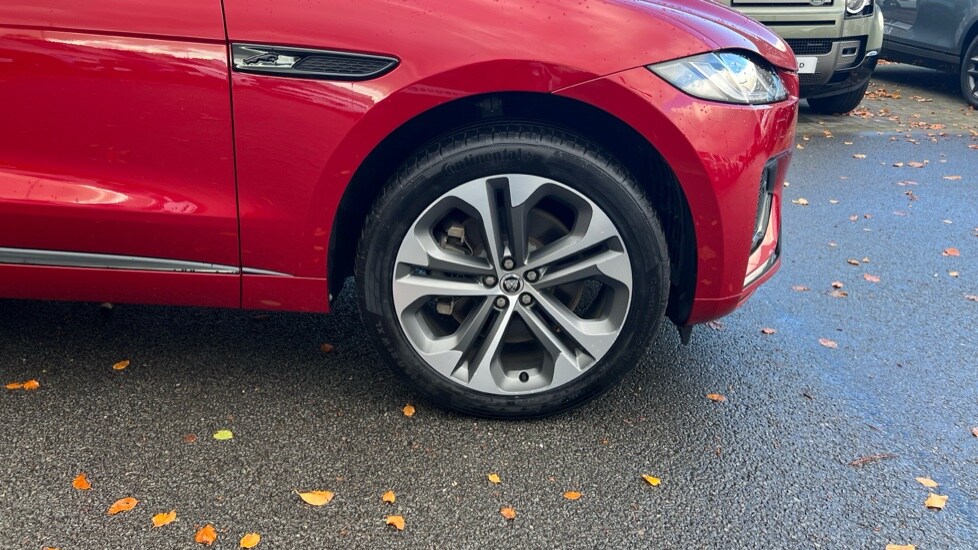 Used Jaguar F-Pace 2023 for sale - 76870306: Photo 8