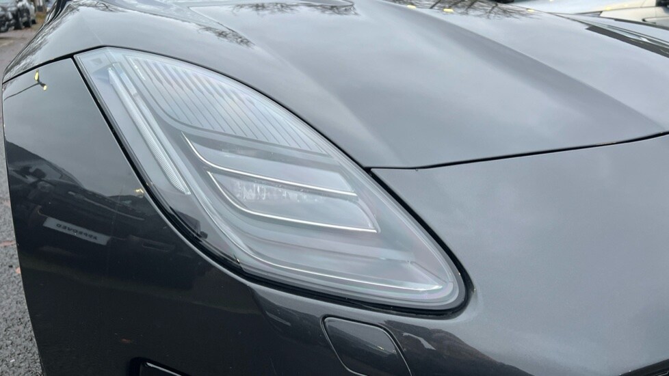 Used Jaguar F-Type 2018 for sale - 76927791: Photo 17