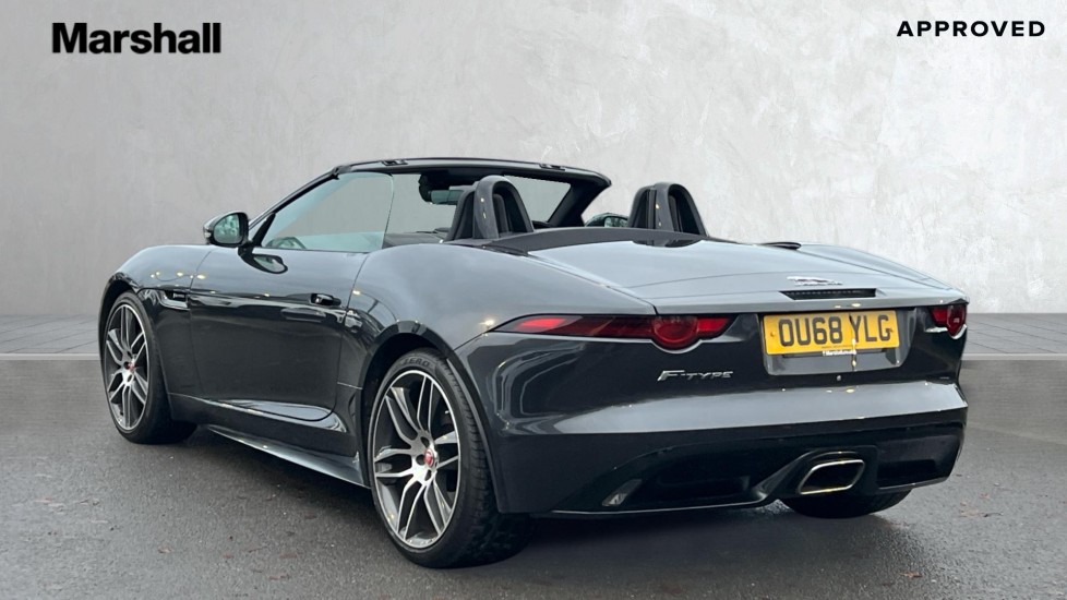 Used Jaguar F-Type 2018 for sale - 76927791: Photo 2