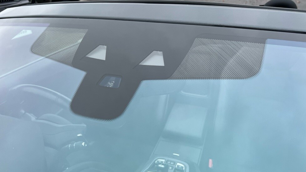 Used Jaguar F-Type 2018 for sale - 76927791: Photo 23