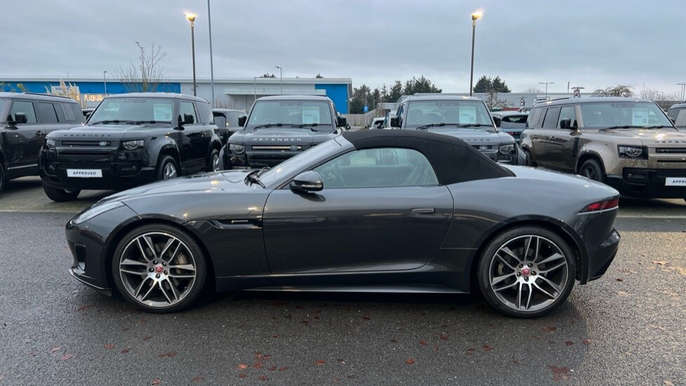 Used Jaguar F-Type 2018 for sale - 76927791: Photo 64