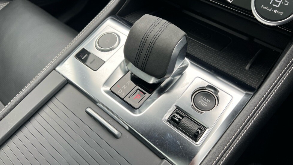 Used Jaguar F-Pace 2023 for sale - 76871455: Photo 13