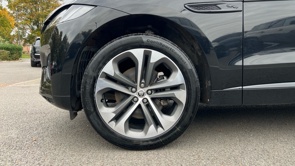 Used Jaguar F-Pace 2023 for sale - 76871455: Photo 26