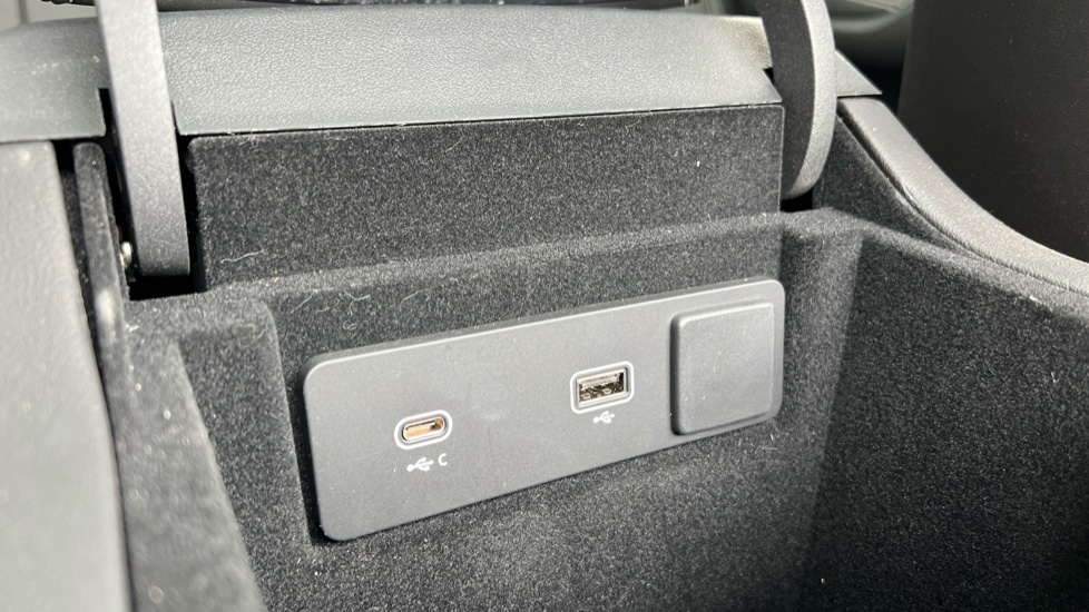 Used Jaguar F-Pace 2023 for sale - 76871455: Photo 40