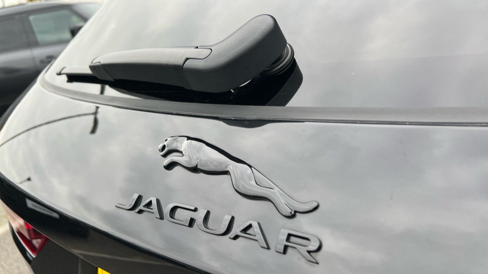 Used Jaguar F-Pace 2023 for sale - 76871455: Photo 59