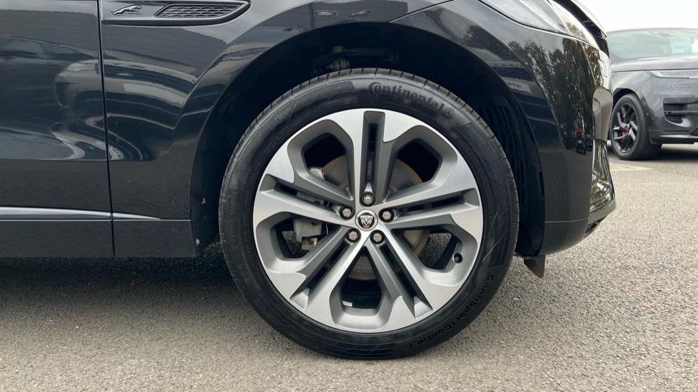 Used Jaguar F-Pace 2023 for sale - 76871455: Photo 8