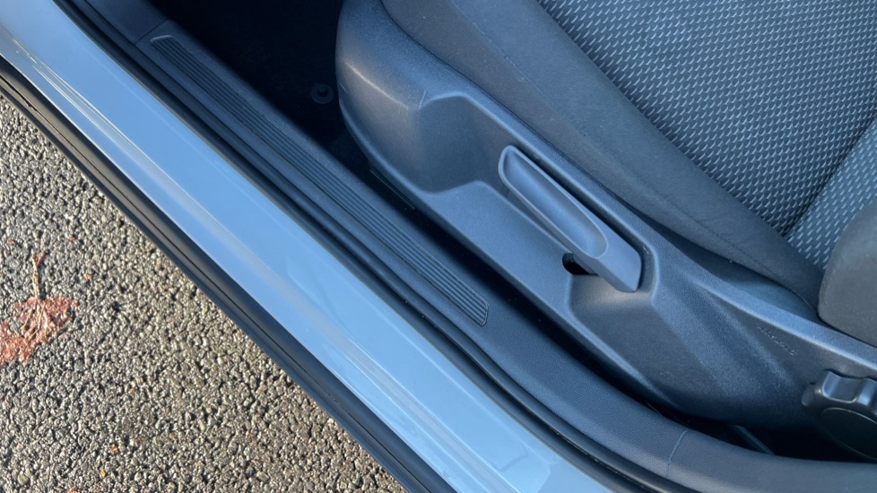 Used Volkswagen T-Cross 2020 for sale - 76873087: Photo 31