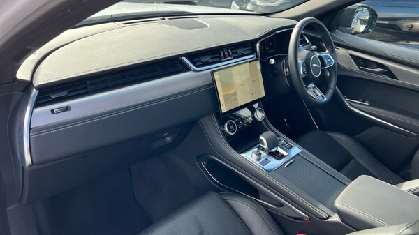 Used Jaguar F-Pace 2023 for sale - 75735239: Photo 33