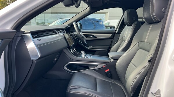 Used Jaguar F-Pace 2023 for sale - 75735239: Photo 3