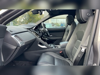 Used Jaguar E-Pace 2022 for sale - 76130418: Photo 3