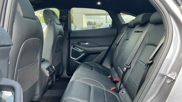 Used Jaguar E-Pace 2022 for sale - 76130418: Photo 4