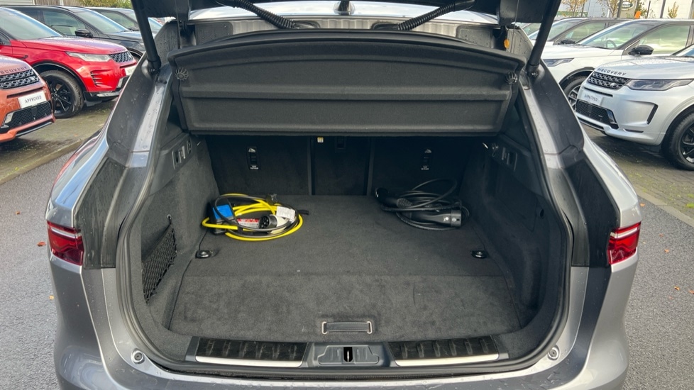 Used Jaguar F-Pace 2024 for sale - 76871460: Photo 10