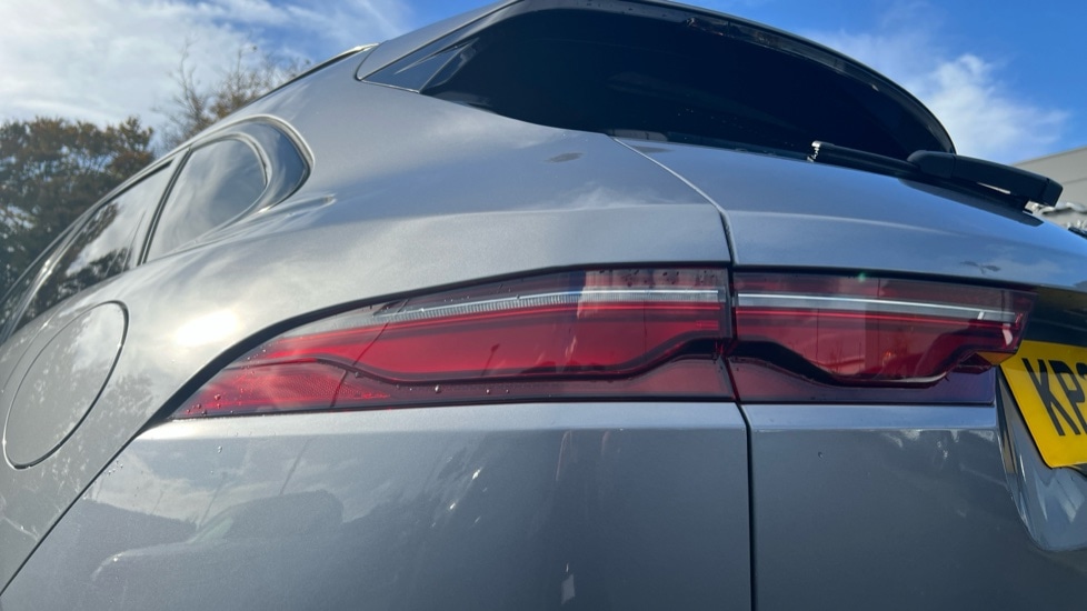 Used Jaguar F-Pace 2024 for sale - 76871460: Photo 19