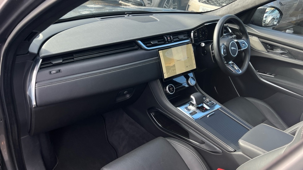 Used Jaguar F-Pace 2024 for sale - 76871460: Photo 33