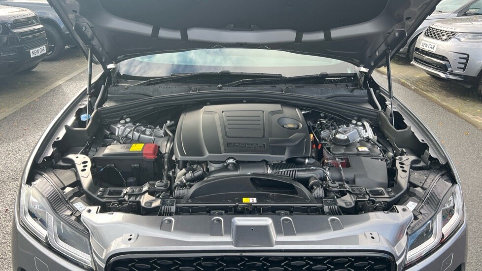 Used Jaguar F-Pace 2024 for sale - 76871460: Photo 34