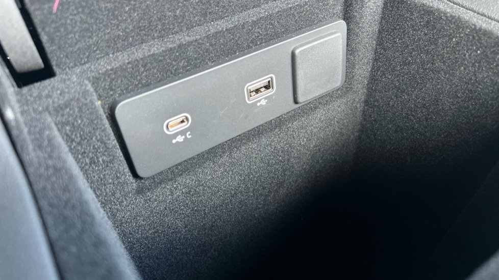 Used Jaguar F-Pace 2024 for sale - 76871460: Photo 37