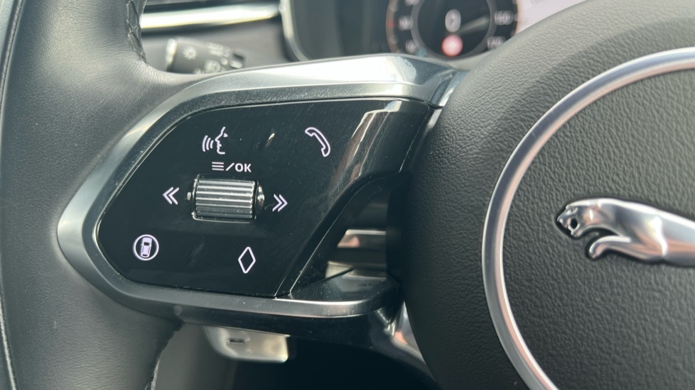 Used Jaguar F-Pace 2024 for sale - 76871460: Photo 59