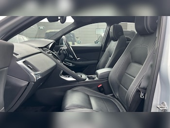 Used Jaguar E-Pace 2021 for sale - 75471121: Photo