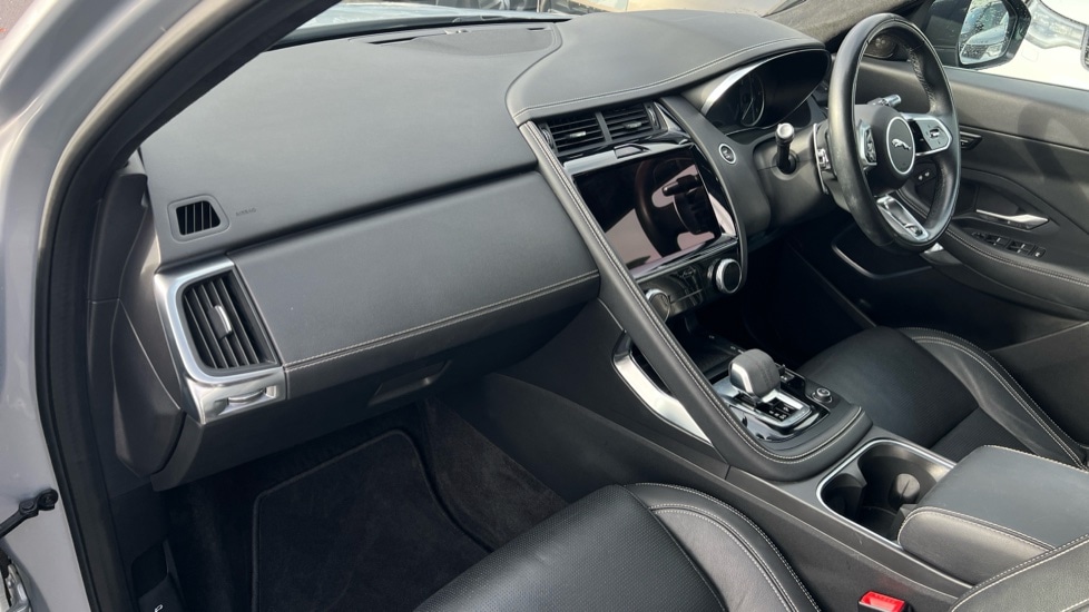 Used Jaguar E-Pace 2022 for sale - 76872207: Photo 33