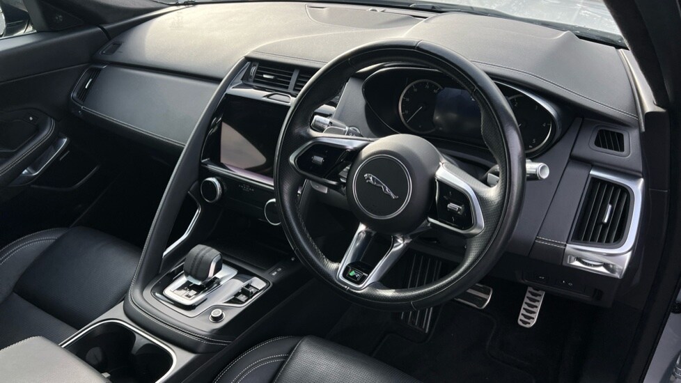 Used Jaguar E-Pace 2022 for sale - 76544511: Photo 32