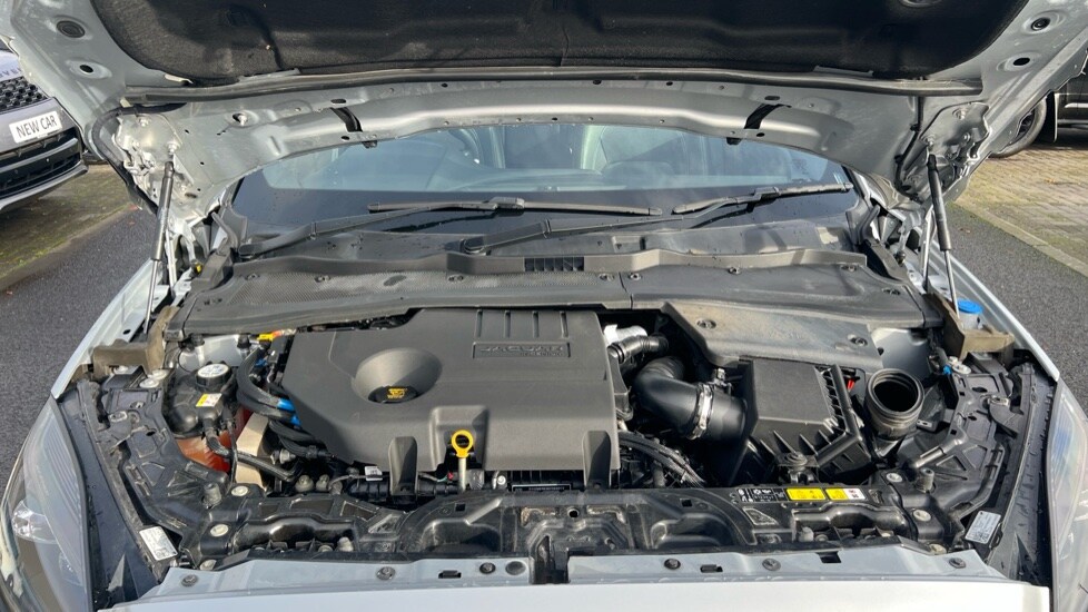 Used Jaguar E-Pace 2022 for sale - 76544511: Photo 34