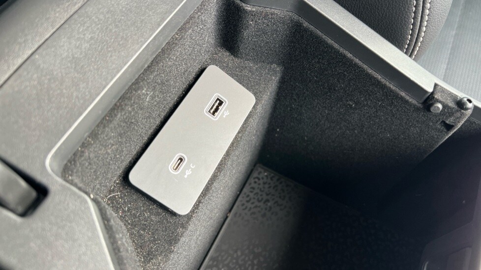 Used Jaguar E-Pace 2022 for sale - 76544511: Photo 36