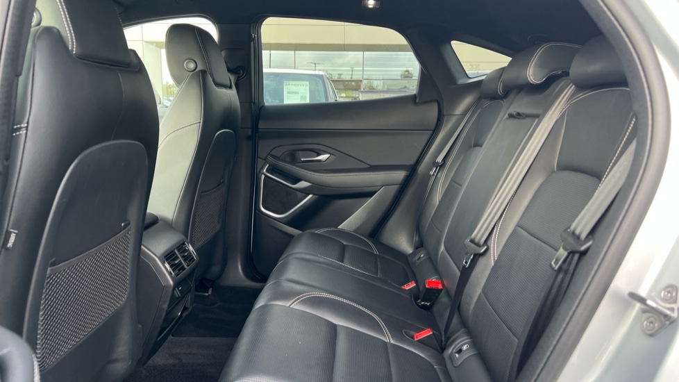Used Jaguar E-Pace 2022 for sale - 76544511: Photo 4