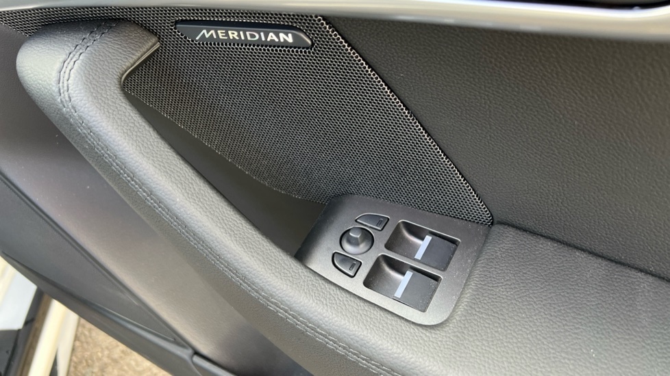 Used Jaguar F-Type 2024 for sale - 76458919: Photo 43