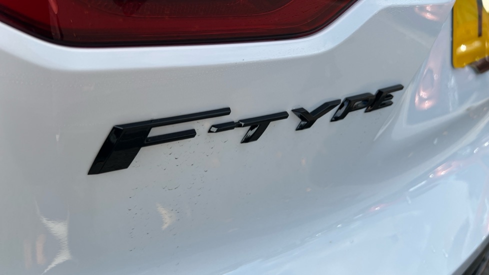 Used Jaguar F-Type 2024 for sale - 76458919: Photo 48