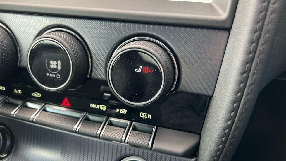 Used Jaguar F-Type 2024 for sale - 76458919: Photo 56