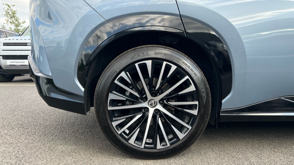 Used Lexus RZ 2024 for sale - 76901263: Photo 19