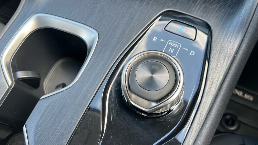 Used Lexus RZ 2024 for sale - 76901263: Photo 29