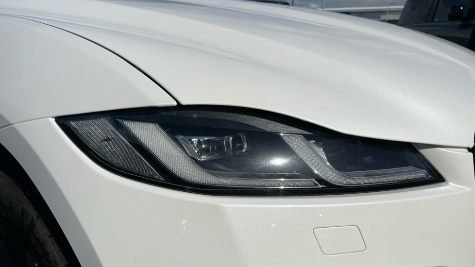 Used Jaguar F-Pace 2023 for sale - 76868667: Photo 17