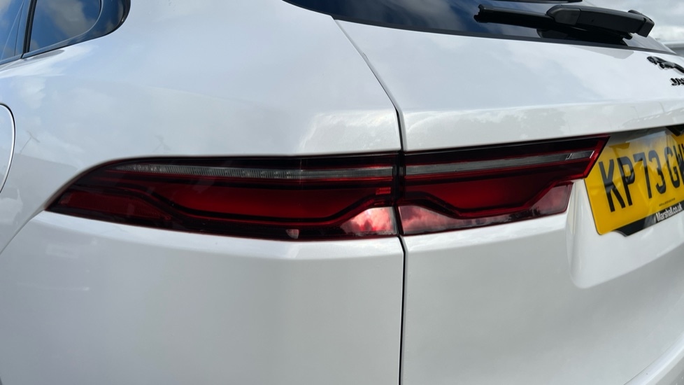 Used Jaguar F-Pace 2023 for sale - 76868667: Photo 19