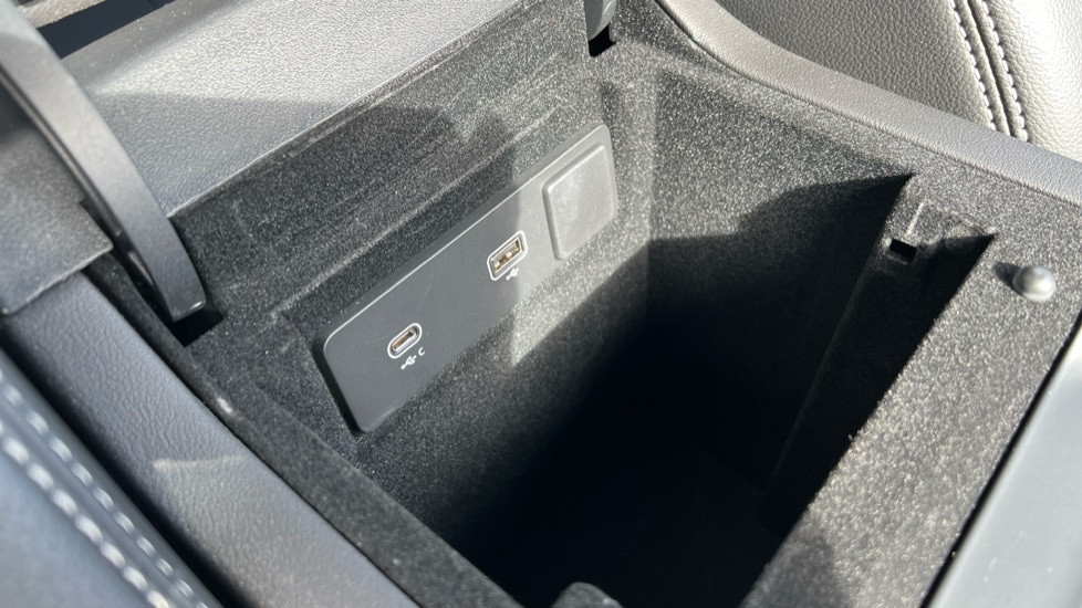 Used Jaguar F-Pace 2023 for sale - 76868667: Photo 43