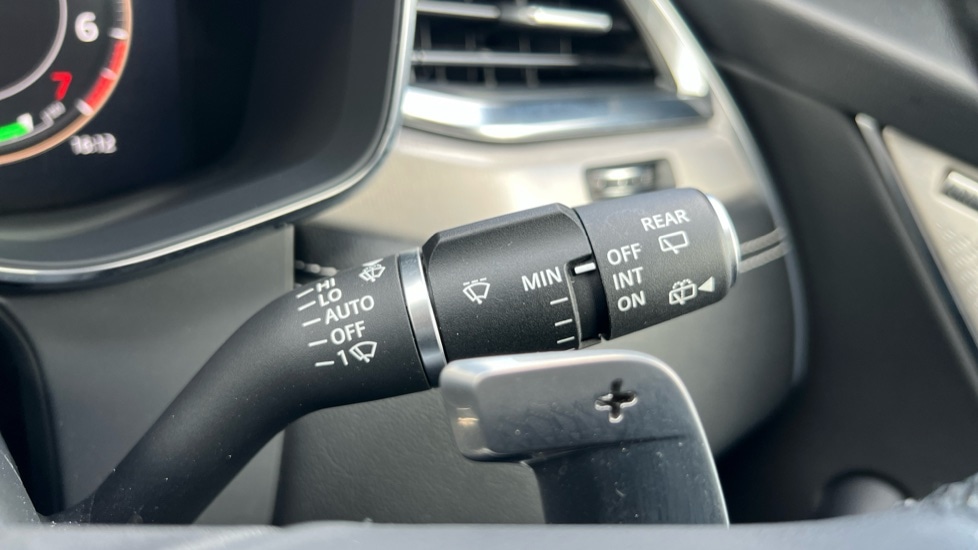 Used Jaguar F-Pace 2023 for sale - 76868667: Photo 64