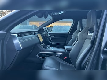 Used Jaguar F-Pace 2022 for sale - 76321903: Photo