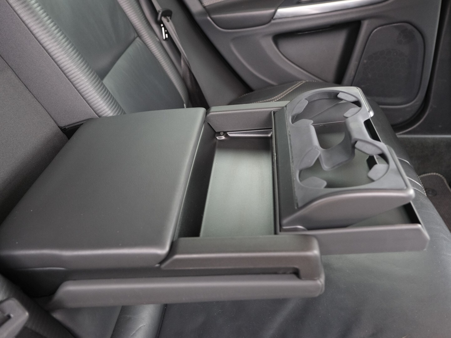 Used Volvo V60 2024 for sale - 74593576: Photo 54