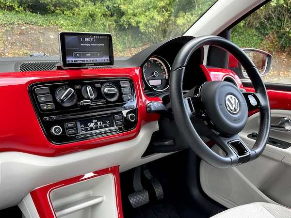 Used Volkswagen up! 2024 for sale - 75676918: Photo 24