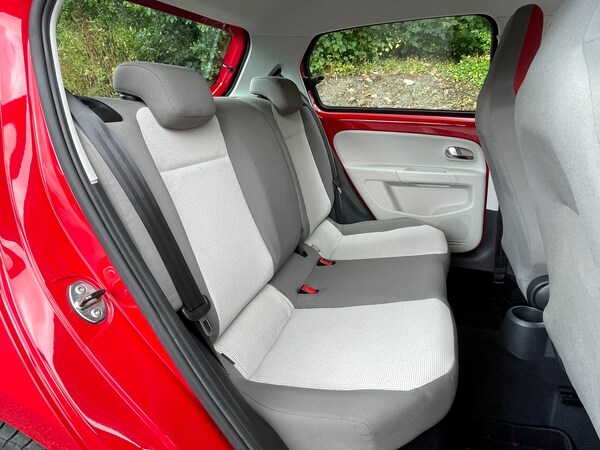 Used Volkswagen up! 2024 for sale - 75676918: Photo 26